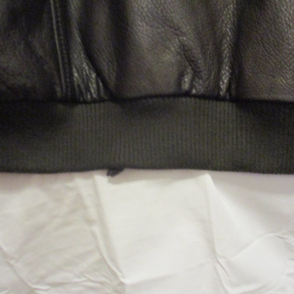 Wilson's Mens Leather Bomber. - Picture 5 of 7